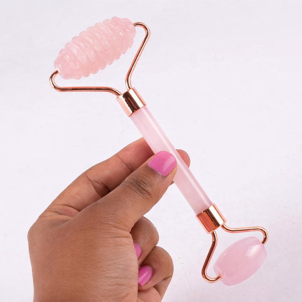 Gua sha en gezichtsroller rozenkwarts